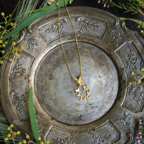 fox & ginkgos necklace/ gold